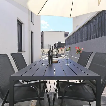 Apartman With Private Garden