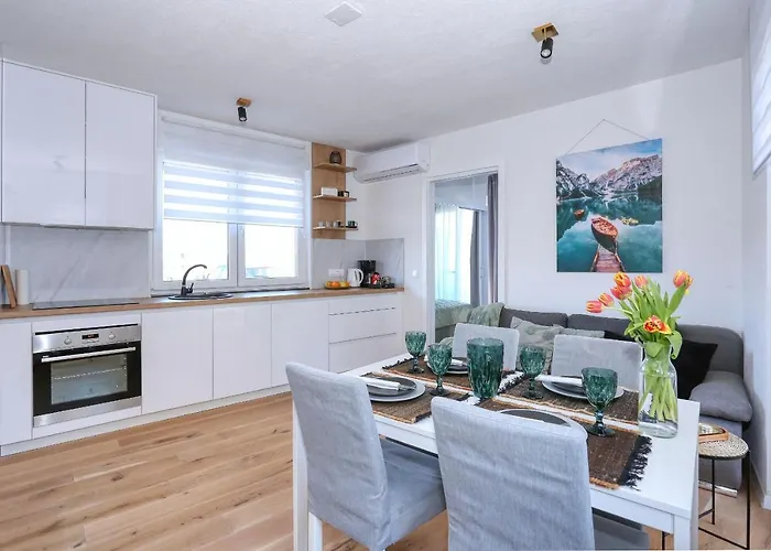 With Private Garden Apartment Zadar